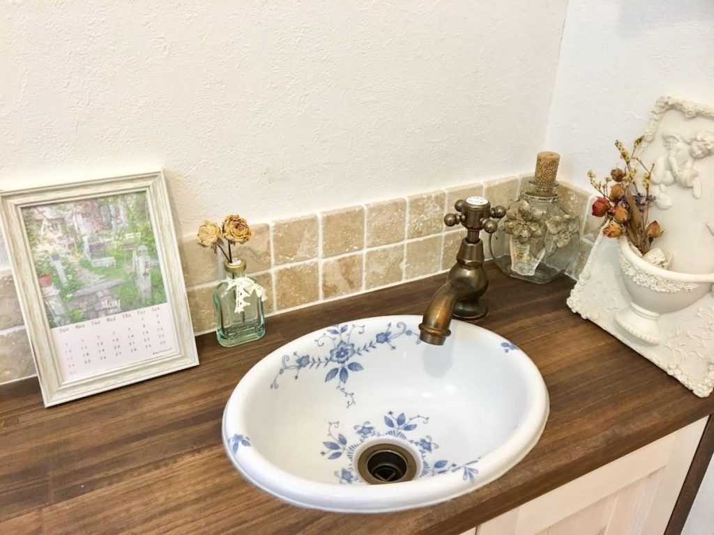 玄関入ってすぐ手洗いの間取り 茨城県石岡市でコロナ時代の家づくり 茨城県の輸入住宅 四季彩建設