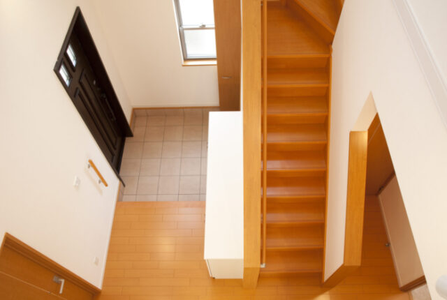 「玄関の吹き抜け」は本当に必要なのか見極めるには｜後悔しないための確認ポイント