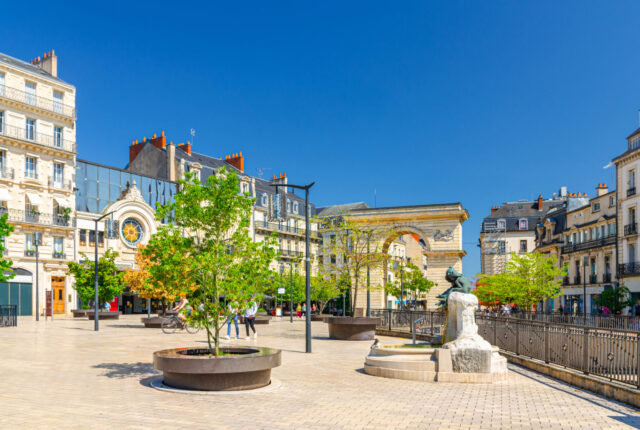 フランスの夏は想像以上に暑い｜暑さと共に生きる住まいと暮らしの工夫を解説