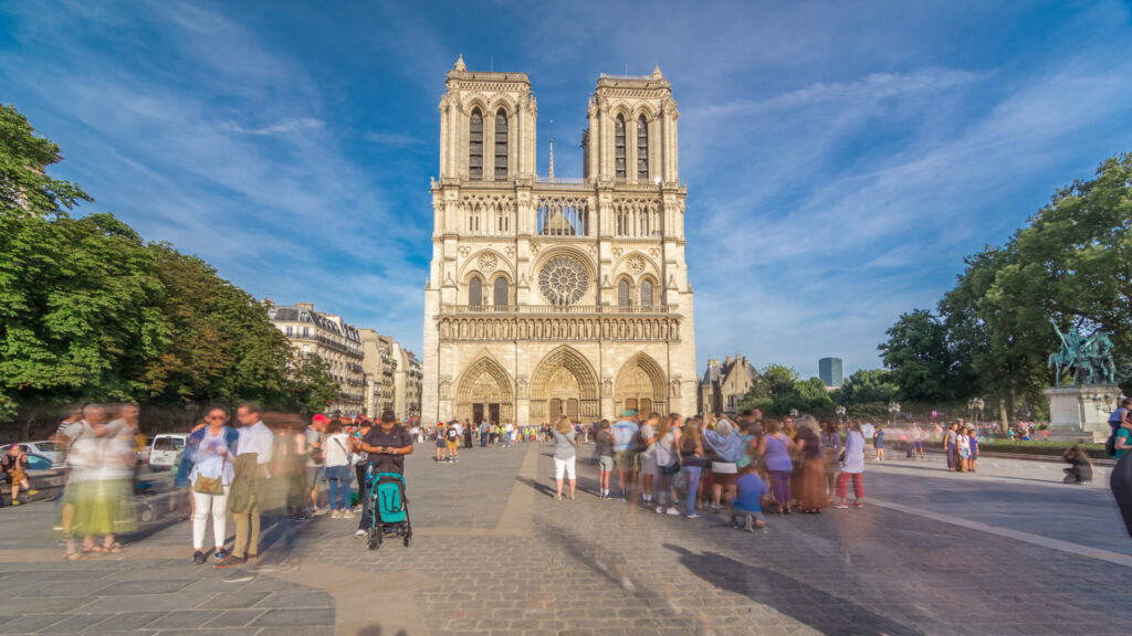 フランスの夏は想像以上に暑い|暑さと共に生きる住まいと暮らしの工夫を解説